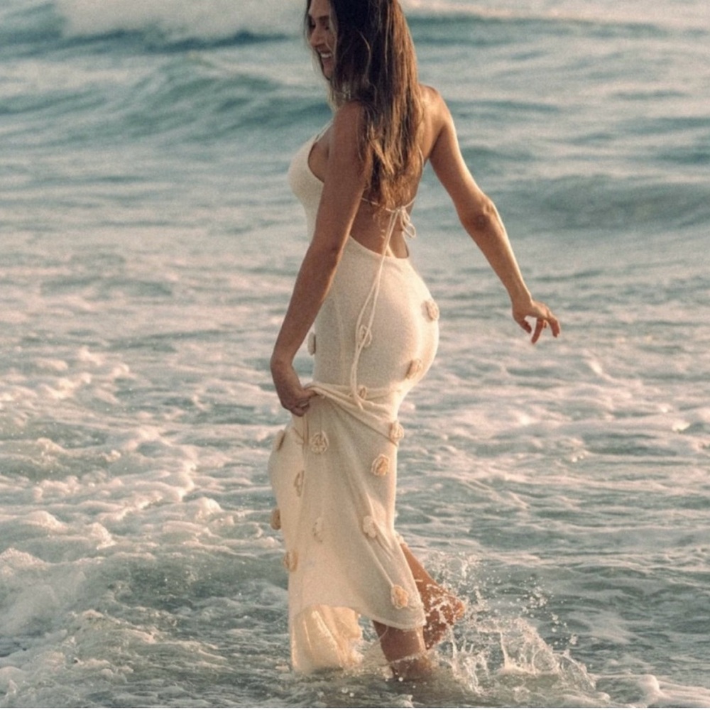 Elegant tan/cream Maxi Dress with Floral Accents - Picture 2 of 4